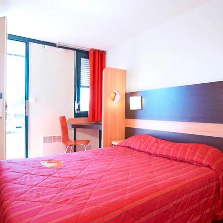 מלון Fasthotel Reims Est - Taissy
