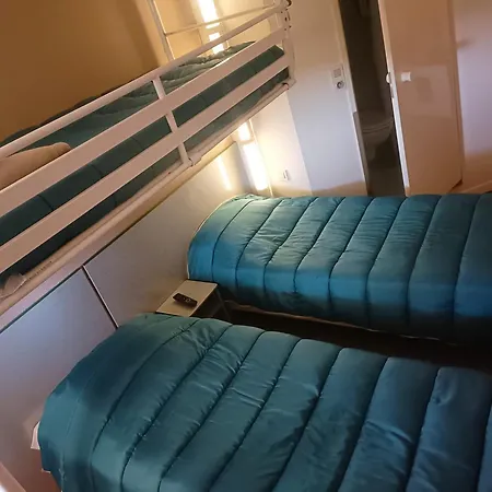 Fasthotel Reims Est - タイシー