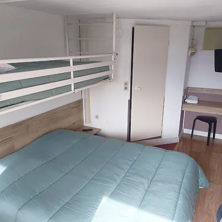 מלון Fasthotel Reims Est - Taissy