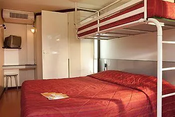 Fasthotel Reims Est - 타이시