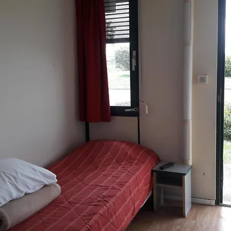 Fasthotel Reims Est - 타이시