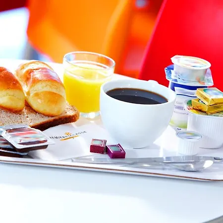 ホテル Fasthotel Reims Est -